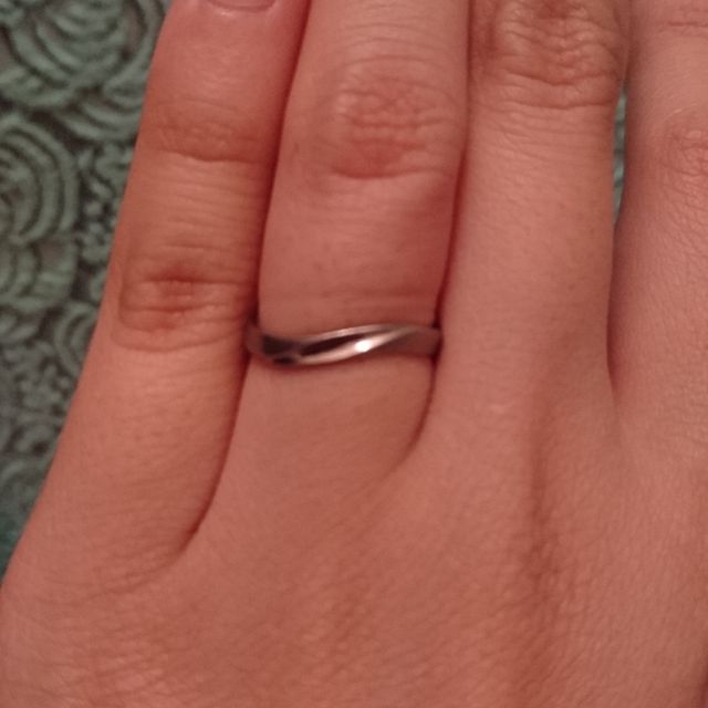 【プロドットコムの口コミ】 どうしても、金属の中でとても生体親和性の高いチタンの削りだしで作られ…