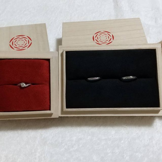 【出雲結(いずもゆい)の口コミ】 デザインが良く、令和仕様で、9月生まれということもあり、ピンクのサファ…