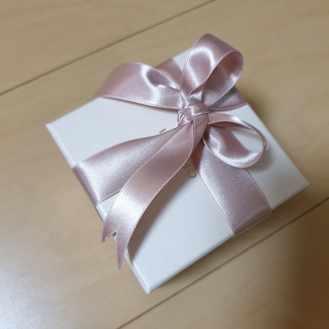 【アイプリモ(I-PRIMO)の口コミ】 女性用はシンプルかつ毎日見ても飽きない、指が華奢に見える、というとこ…