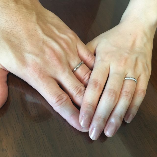 【ケイウノ ブライダル(K.UNO BRIDAL)の口コミ】 二人ともシンプルなデザインが良いと考えていたので、シンプルかつデザイ…