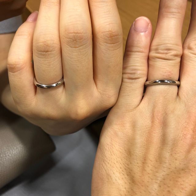 【アイプリモ(I-PRIMO)の口コミ】 シンプルな指輪を探していたので、まさに思ったとおりのものでした！
デザ…