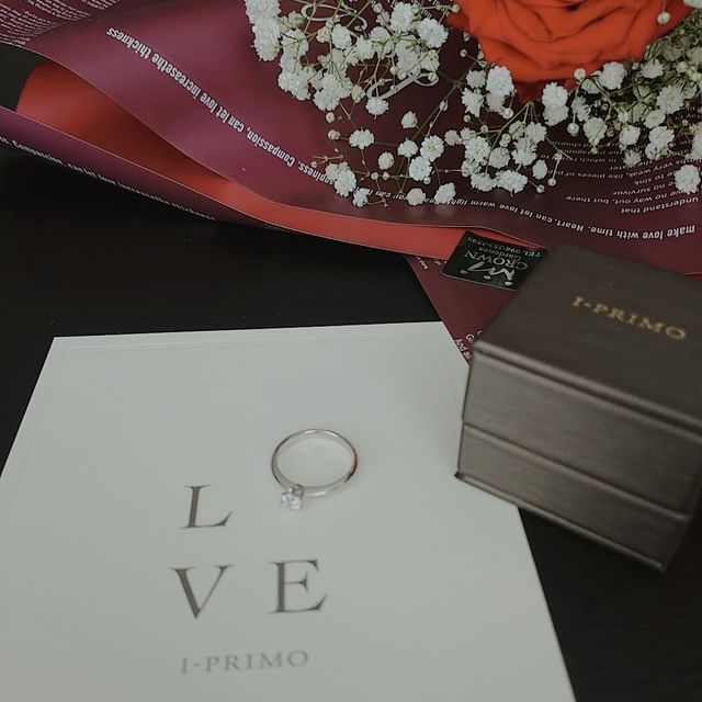 【アイプリモ(I-PRIMO)の口コミ】 彼がサプライズで選んでくれて
シンプルな華奢で女性らしいデザインでした…