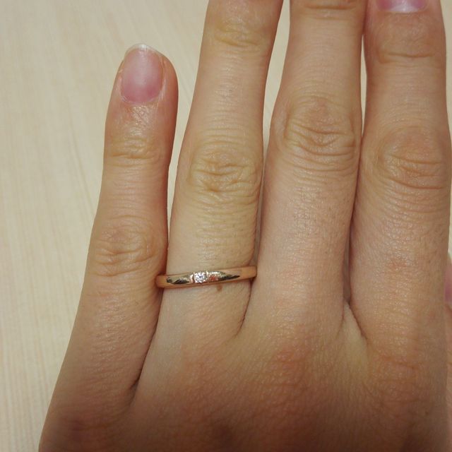 【Galopine & Galopin(ガロピーネガロパン)の口コミ】 ピンクゴールドで、肌に馴染みやすくきれいに見えたからです。また、指輪…
