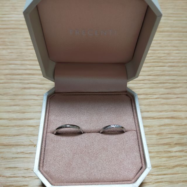 【TRECENTI(トレセンテ)の口コミ】 指輪の素材は純度の高いプラチナで、ちょっとの事では傷がつかないだろう…