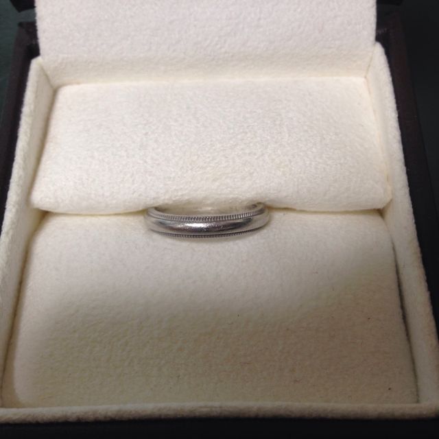 【ティファニー(Tiffany & Co.)の口コミ】 主人がティファニーのミルグレインがいいと当初から言っていて、私自身も…