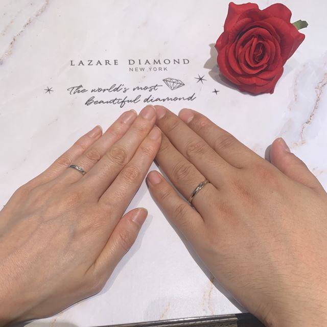 【ラザール ダイヤモンド(LAZARE DIAMOND)の口コミ】 少し太めのシンプルなデザインを探していました。
この条件で探すと、他の…