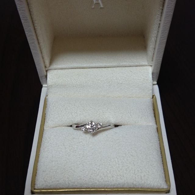 【ヴァンドーム青山(VENDOME AOYAMA)の口コミ】 指輪をはめた瞬間、自分の指にしっくりした感じがあり、付け心地がよかっ…