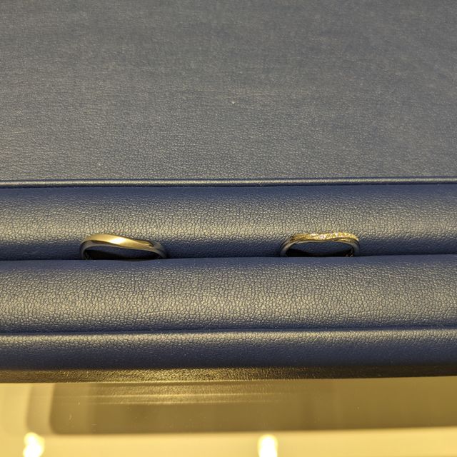 【銀座ダイヤモンドシライシの口コミ】 シライシさん自慢のダイヤモンドは素晴らしいの一言しかなく、地味な二人…