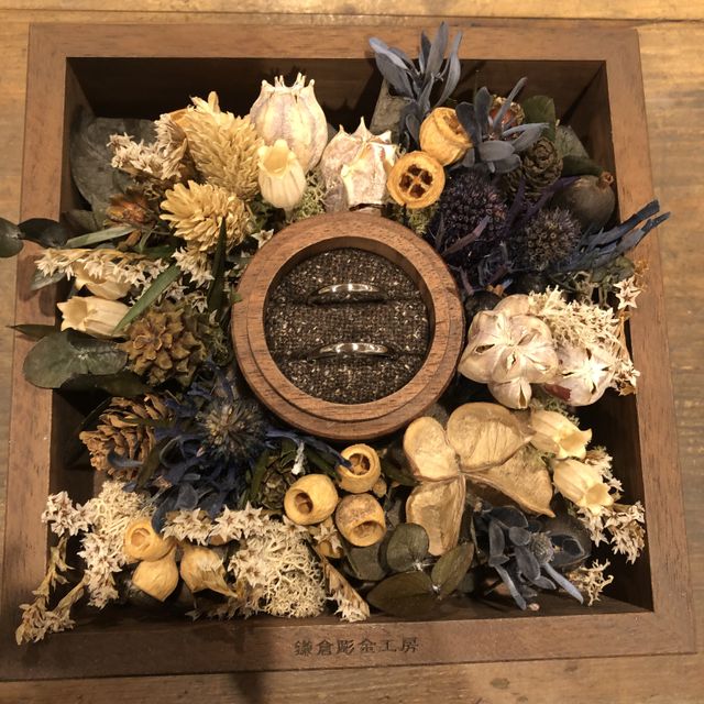 【鎌倉彫金工房の口コミ】 ブランド物に全く興味が無い2人なので、結婚指輪は手作りしたいと私から伝…