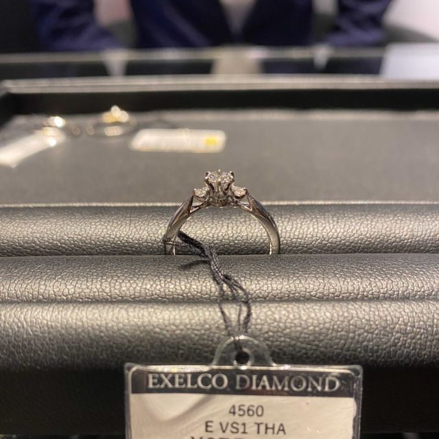 【エクセルコダイヤモンド(EXELCO DIAMOND)の口コミ】 ダイヤモンドの質の高さ（4Cはもちろんウルティメイトやハートアンドキュ…