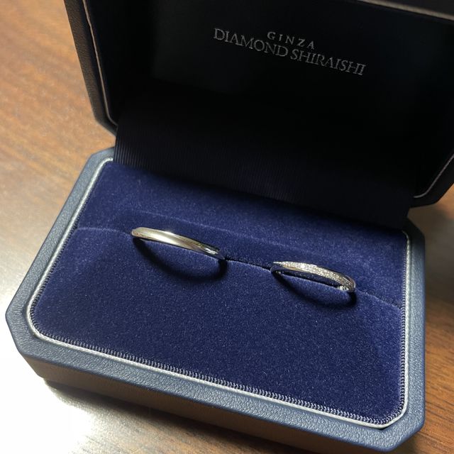 【銀座ダイヤモンドシライシの口コミ】 婚約指輪を購入しなかったので
華やかな結婚指輪にしたかったので
ダイヤ…