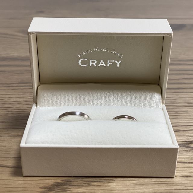 【CRAFY(クラフィ)の口コミ】 何も装飾のついていないシンプルな指輪を探していたのですが、既製品は意…