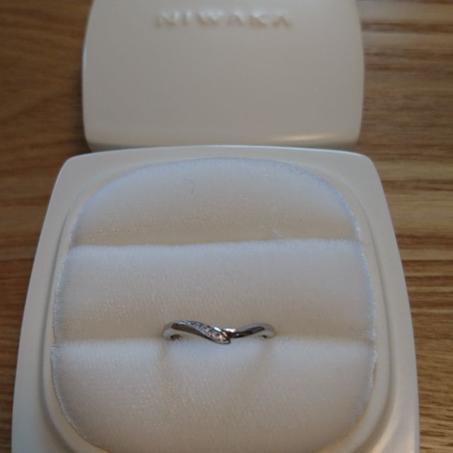 【俄(にわか)の口コミ】 指輪を選ぶときに好きなデザインが２つあって迷ったけれど、初桜は実際に…