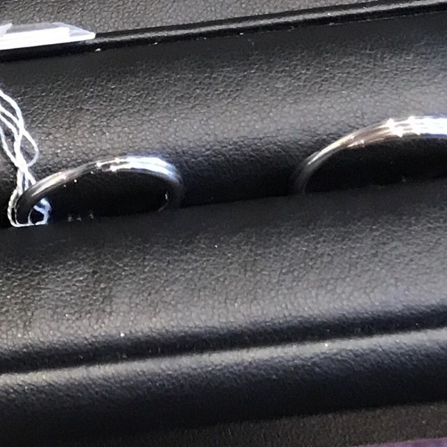 【HOSHI no SUNA 星の砂(ほしのすな)の口コミ】 星をモチーフにしたデザインが沢山あります
内側も甲丸仕上げで指通りが滑…