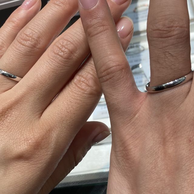 【銀座ダイヤモンドシライシの口コミ】 デザインとしては、シンプルで決めていた中で、輝きやつけた感じが完璧で…