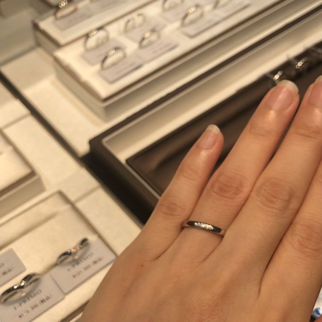 【アイプリモ(I-PRIMO)の口コミ】 他のブランドではあまり見ないダイヤモンドの入り方をしているリングでし…