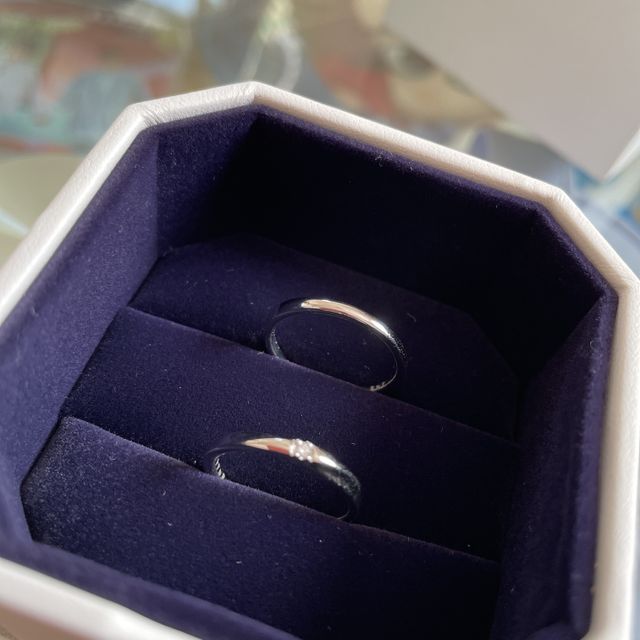【4℃ BRIDAL(ヨンドシーブライダル)の口コミ】 そこまで高くなく、シンプルなデザインなものを探していたところこの指輪…