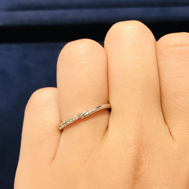 【BIJOUPIKO(ビジュピコ)の口コミ】 細身のリングを探して、お店の中でも一番細いリングを紹介してくれました…