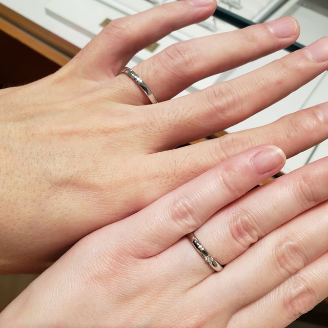 【銀座ダイヤモンドシライシの口コミ】 婚約指輪は買わないけれど、結婚指輪と婚約指輪のいいとこ取りをできるよ…