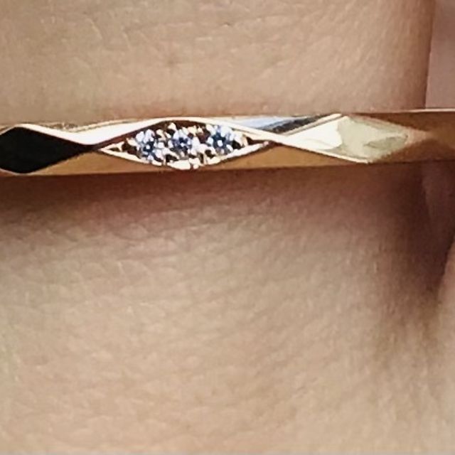 【HOSHI no SUNA 星の砂(ほしのすな)の口コミ】 ピンクゴールドの指輪です！！デザインが珍しく指が細く見える気がしまし…