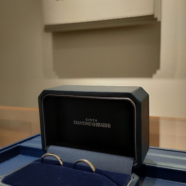 【銀座ダイヤモンドシライシの口コミ】 一番の決め手は着け心地です。一生つけるものなので、違和感がないことを…
