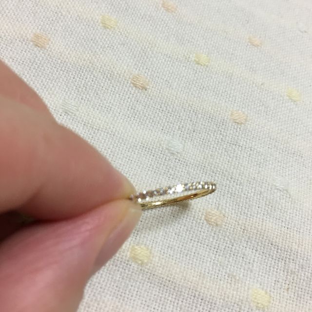 【Jupiter BLANTELIE(ジュピターブラントリエ)の口コミ】 とにかく華奢なこと。そしてフルにダイヤが施されているので指輪がどれだ…