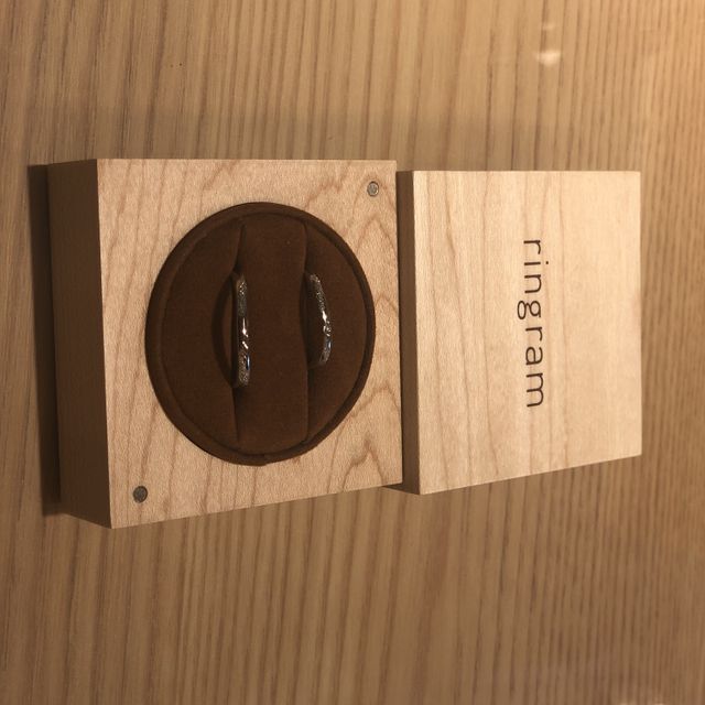 【ringram(リングラム)の口コミ】 自分たちでデザイン〜制作できる点です。
他の人と被らないデザインに魅力…