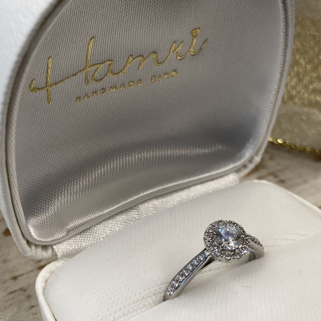 【Hamri(ハムリ)の口コミ】 彼と相談しながら、自分好みのデザインの指輪を作ることができました。
今…