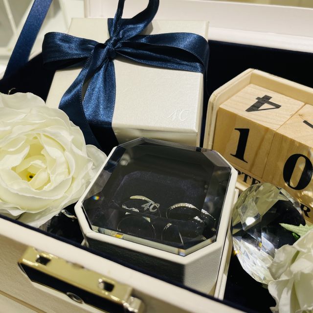 【4℃ BRIDAL(ヨンドシーブライダル)の口コミ】 来年50周年という事で歴史あるブランドでリングを購入できて良かった。
つ…