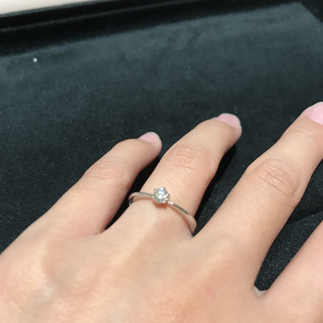 【TRECENTI(トレセンテ)の口コミ】 ダイヤモンドが浮いているように見えて、可愛いです！！上から見ても、横…