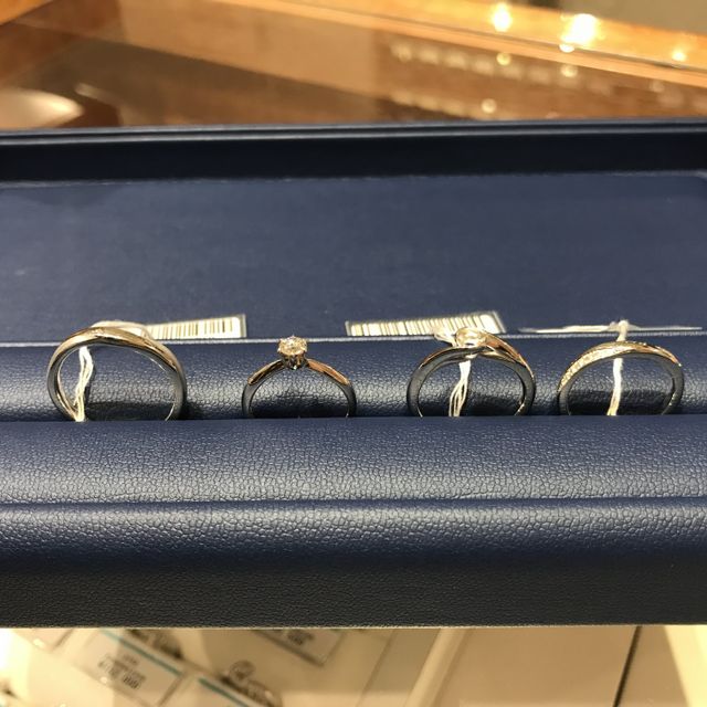 【銀座ダイヤモンドシライシの口コミ】 担当スタッフさんの人柄と、指輪のデザインや込められた想いに一目惚れで…