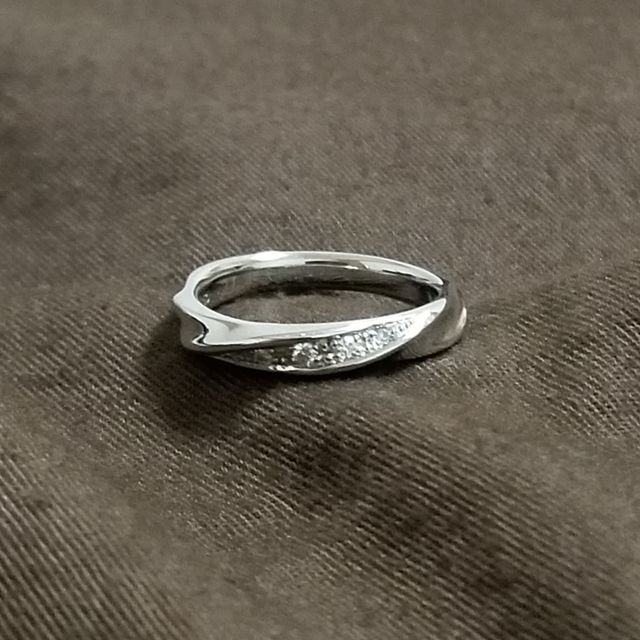 【アイプリモ(I-PRIMO)の口コミ】 少し太めで存在感のあるもの、そしてキラキラもほどよくほしい...と思い探…