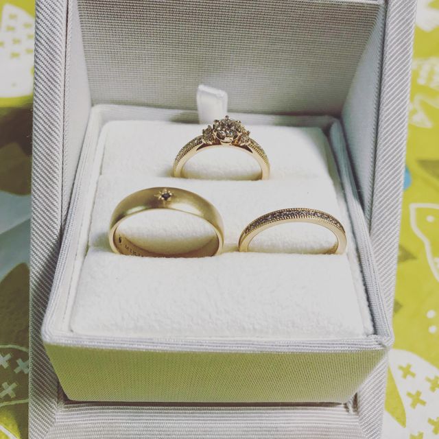 【ENUOVE(イノーヴェ)の口コミ】 デザインが、2人ともお気に入りのものを付けたくて、妥協せず選びました。…