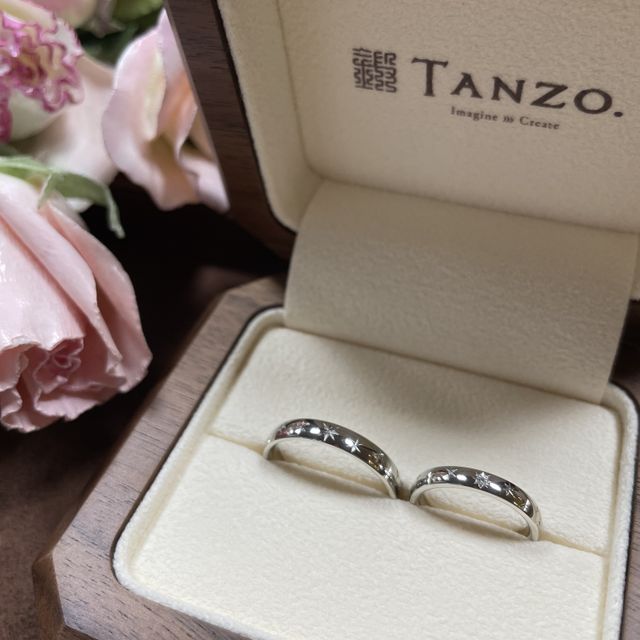 【TANZO.(鍛造指輪)の口コミ】 自分たちでデザインを決められる点と、丈夫な点です。
イメージをお伝えし…