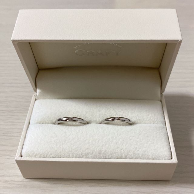 【CRAFY(クラフィ)の口コミ】 デザイン：シンプルなデザインをベースに自分好みのラインをいれました。
…