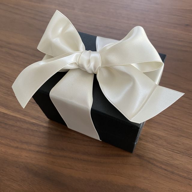 【エクセルコダイヤモンド(EXELCO DIAMOND)の口コミ】 自分の手に馴染んで、毎日違和感なくつけられるものを選びました。
プラチ…