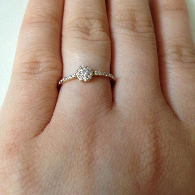 【MUNISO(ムニソー)の口コミ】 豪華なダイヤモンドリングよりも、毎日つけられるようなゴールドのリング…