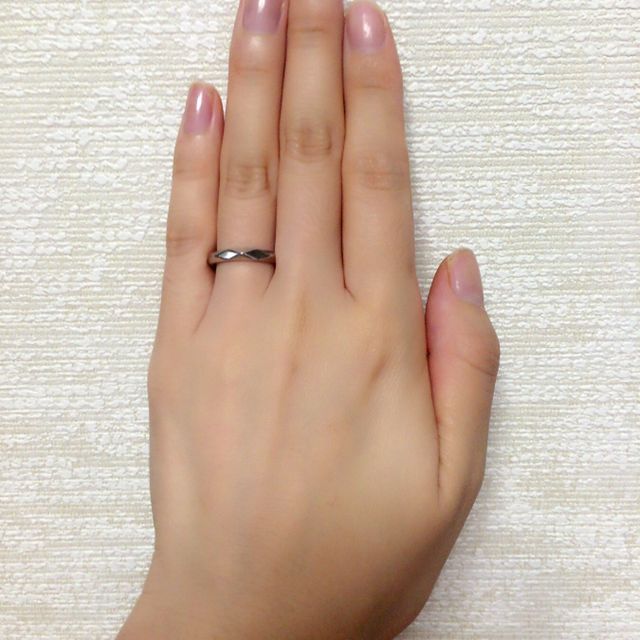 【ブシュロン(BOUCHERON)の口コミ】 存在感があり、ダイヤを使用しなくてもカッティングだけでキラキラしてい…