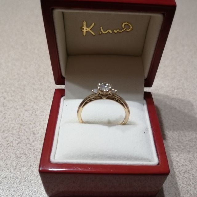 【ケイウノ ブライダル(K.UNO BRIDAL)の口コミ】 ネットのカタログを見ていてある程度候補は決めていたのですが、実物を見…