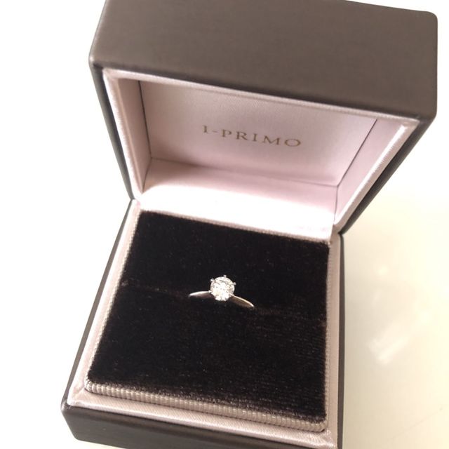 【アイプリモ(I-PRIMO)の口コミ】 数あるダイヤモンドの中で、今回購入したダイヤモンドがもっとも彼女に合…