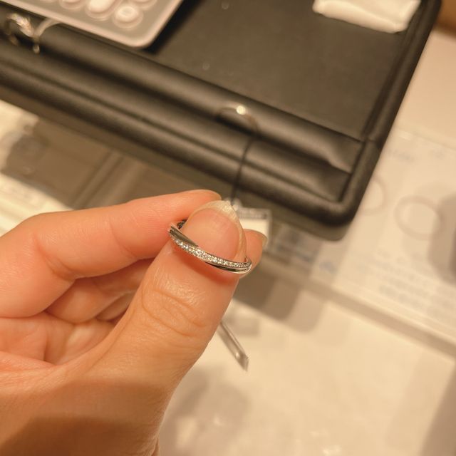 【エクセルコダイヤモンド(EXELCO DIAMOND)の口コミ】 高いダイヤクオリティと技師さんの丁寧な仕事をとても感じました。また、…