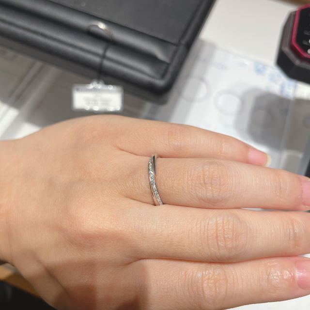 【エクセルコダイヤモンド(EXELCO DIAMOND)の口コミ】 高いダイヤクオリティと技師さんの丁寧な仕事をとても感じました。また、…