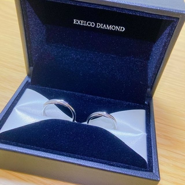 【エクセルコダイヤモンド(EXELCO DIAMOND)の口コミ】 5店舗ほど、他の指輪のブランドを見ましたが、一番デザインに特徴があった…