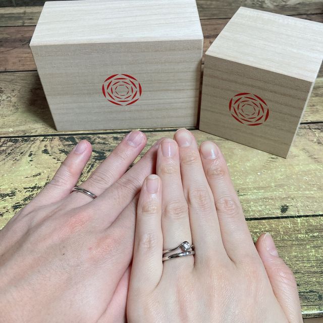 【出雲結(いずもゆい)の口コミ】 立て爪のない婚約指輪を探していたところ出雲結さんに出会い、彼が出雲出…