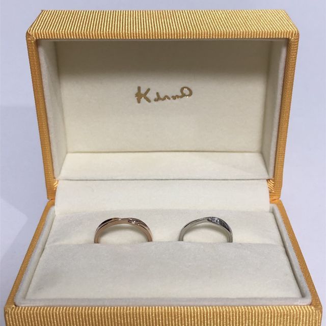 【ケイウノ ブライダル(K.UNO BRIDAL)の口コミ】 担当してくださったスタッフさん・デザイナーさんから、色々な既製品を見…