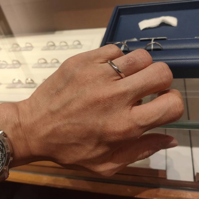 【銀座ダイヤモンドシライシの口コミ】 滑らかで肌あたりの優しいつけ心地と他でありそうでない自分に似合うシン…