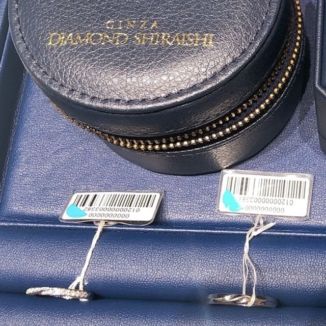 【銀座ダイヤモンドシライシの口コミ】 いろいろな指輪をたくさん試着させて頂きました。今回購入させて頂いた指…