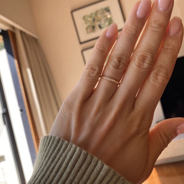 【エクセルコダイヤモンド(EXELCO DIAMOND)の口コミ】 いろんなお店をまわり、1番これだ！と思えたデザインでした。日頃からつけ…