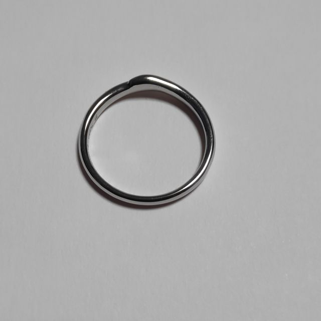 【アイプリモ(I-PRIMO)の口コミ】 着けやすいものを探して試着したら、V字のリングがしっくり来たのでV字の…