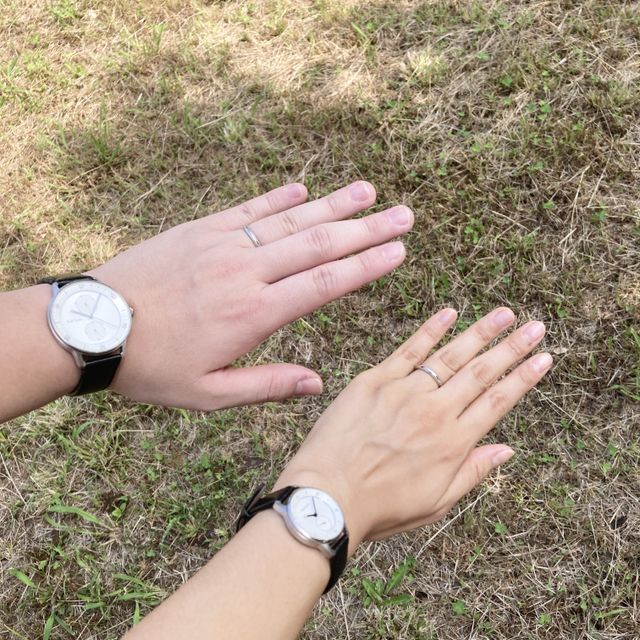 【ケイウノ ブライダル(K.UNO BRIDAL)の口コミ】 指輪の二面性です。普通に付けると外側にダイヤが見えますが、反対にする…